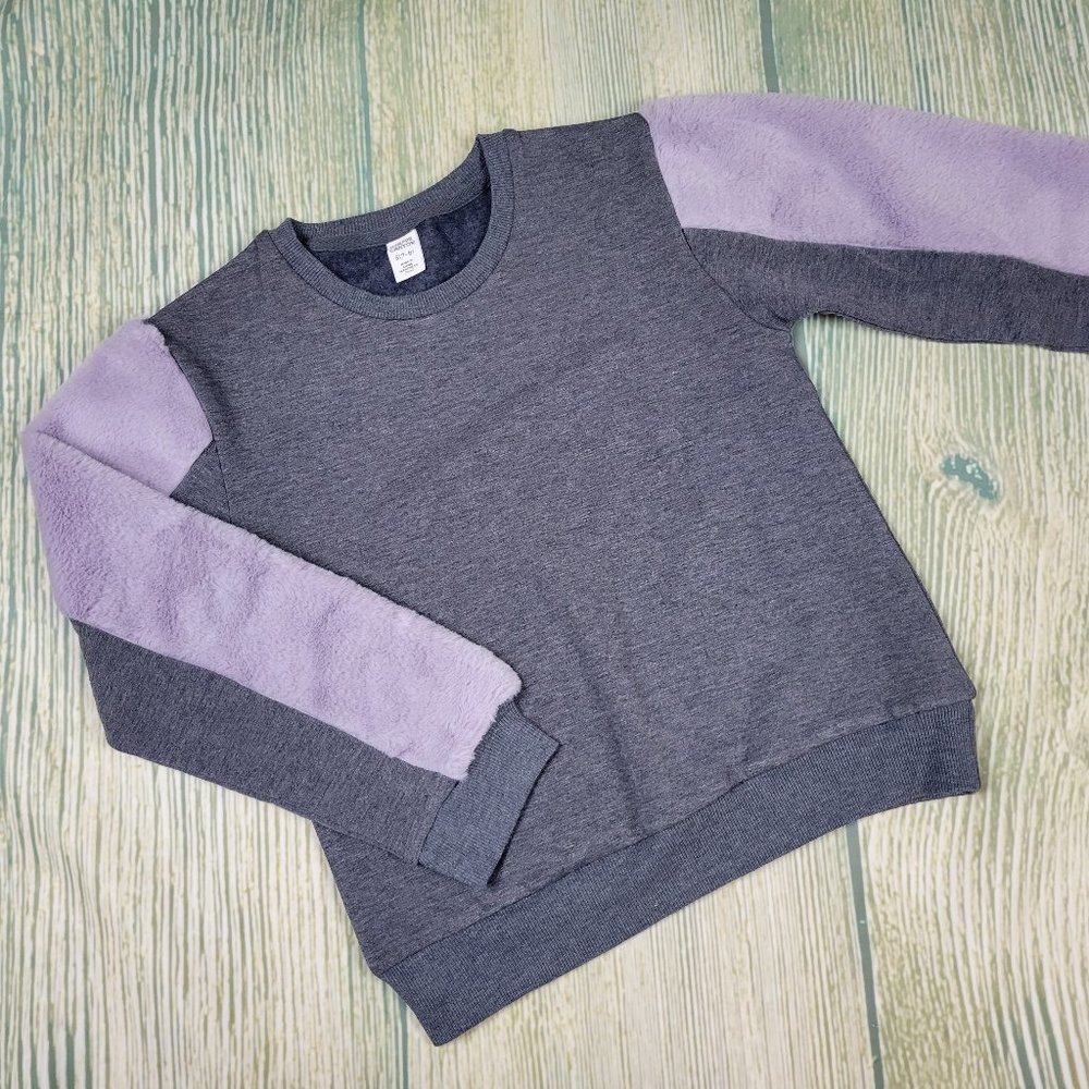 New HARPER CANYON super soft faux fur sleeves top